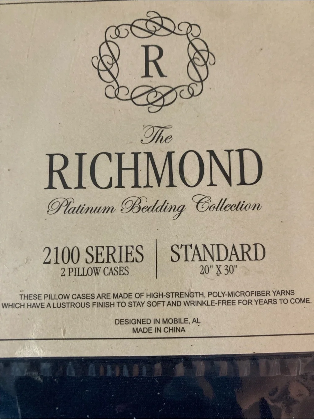 Richmond Series 2100 Navy Standard pillowcases